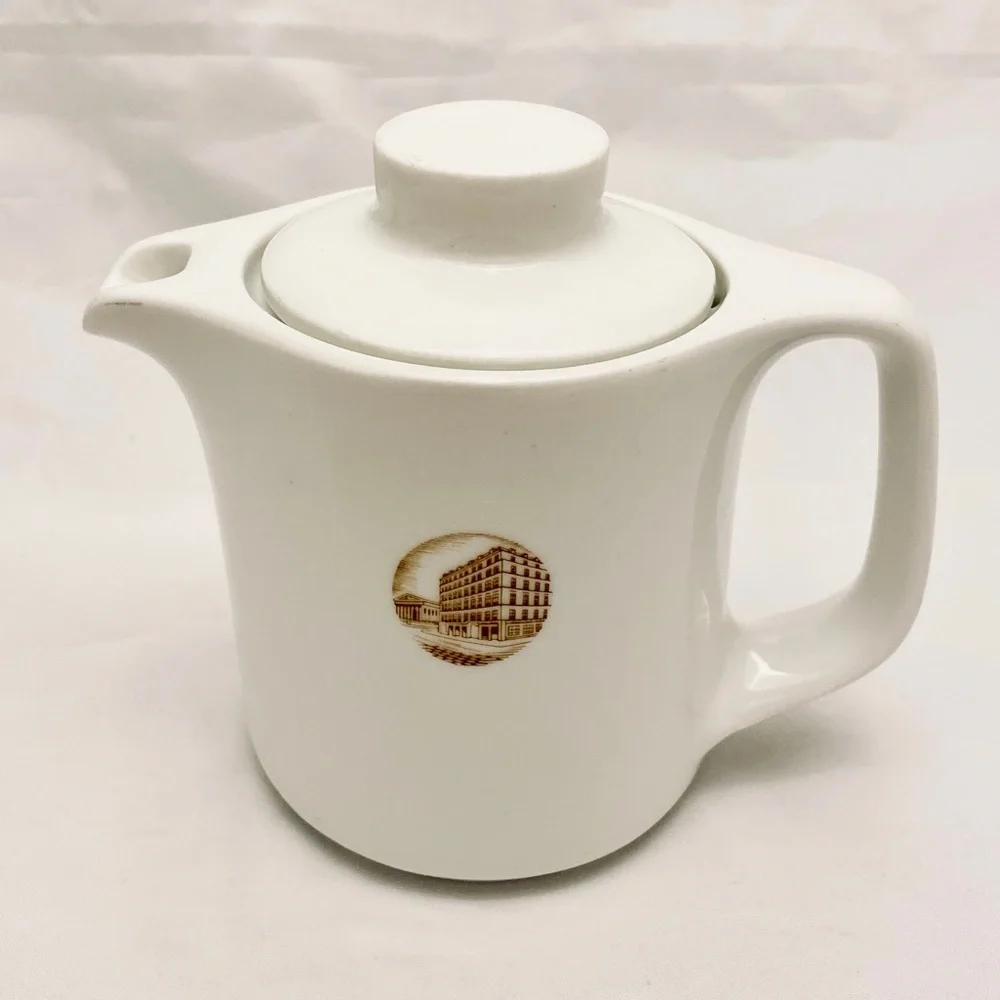 Ceramic Creamer, Bauscher Weiden, Hotel-ware, For Neuilly-sur-Seine, France EUC